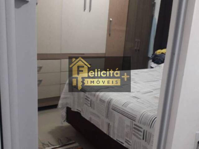 Apartamento para Venda em Carapicuíba - 3