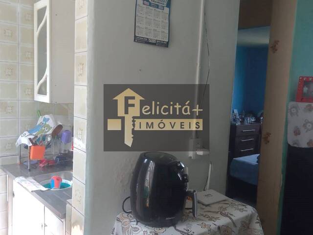 Apartamento para Venda em Carapicuíba - 3