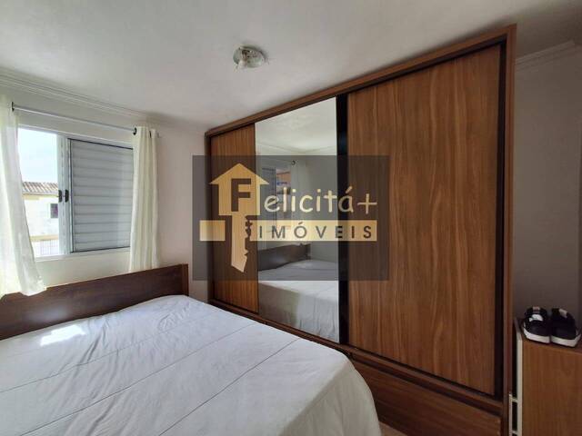 Apartamento para Venda em Carapicuíba - 5
