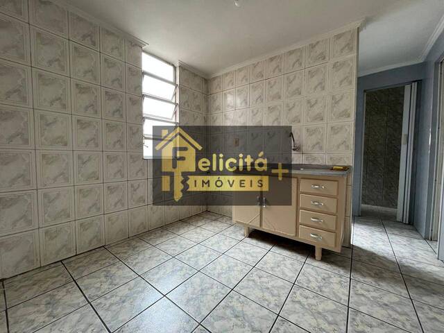 Apartamento para Locação em Carapicuíba - 2
