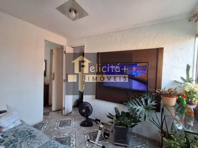 Apartamento para Venda em Carapicuíba - 4
