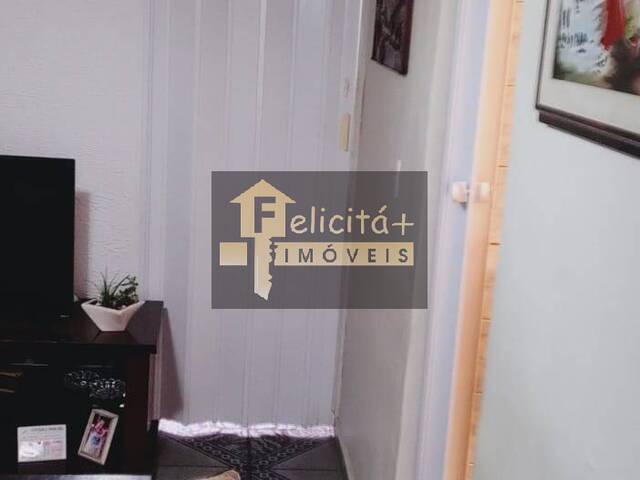 Apartamento para Venda em Carapicuíba - 5