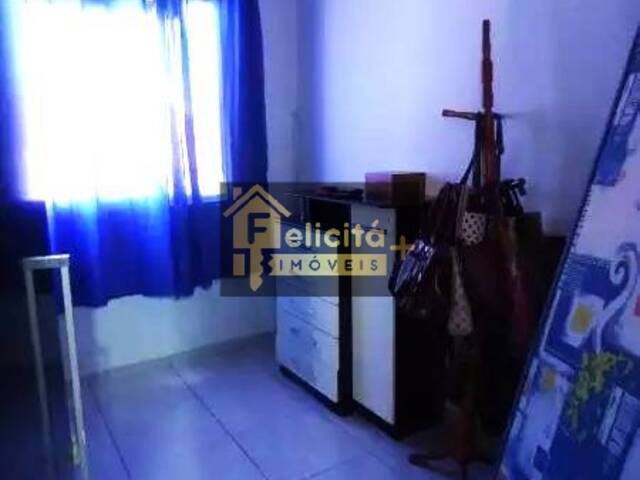 Apartamento para Venda em Carapicuíba - 5