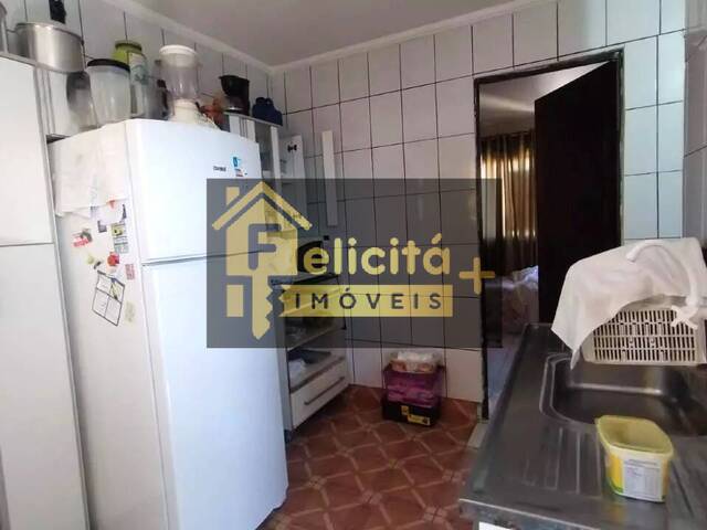 Apartamento para Venda em Carapicuíba - 3