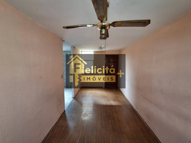 #C913 - Apartamento para Venda em Carapicuíba - SP - 2