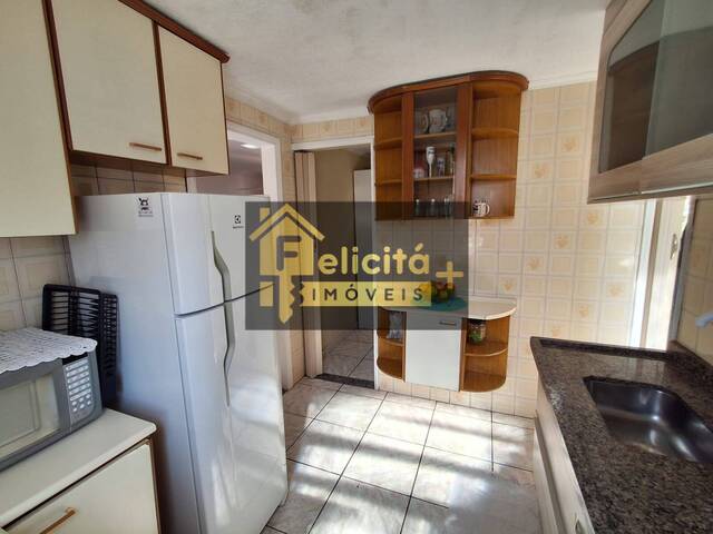 Apartamento para Venda em Carapicuíba - 4