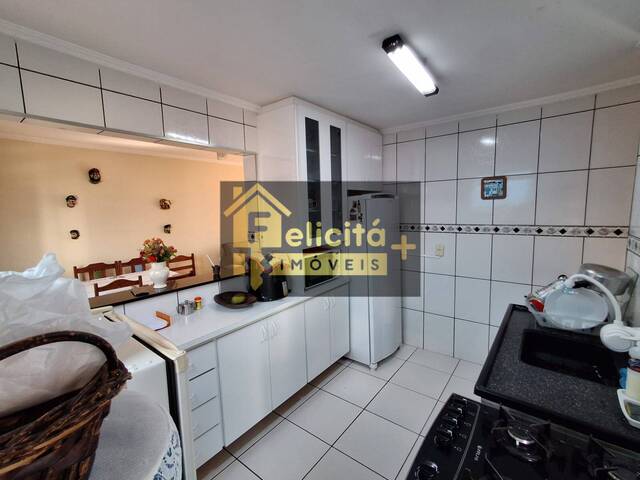 Apartamento para Venda em Carapicuíba - 4