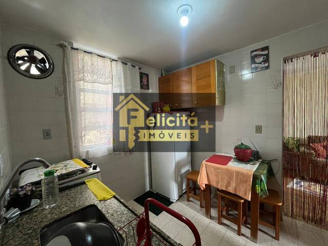 Apartamento para Venda em Carapicuíba - 4