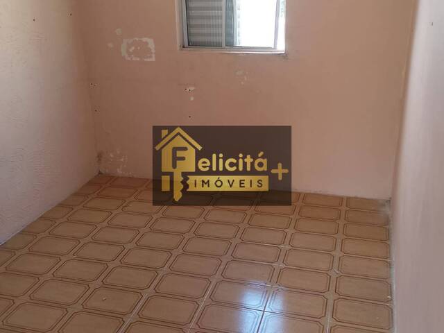 Apartamento para Venda em Carapicuíba - 5