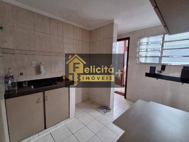 Apartamento para Venda em Carapicuíba - 5