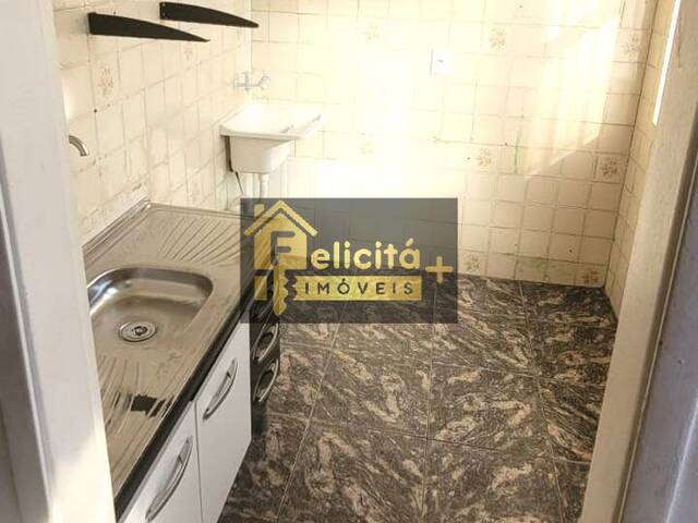 Apartamento para Venda em Carapicuíba - 4