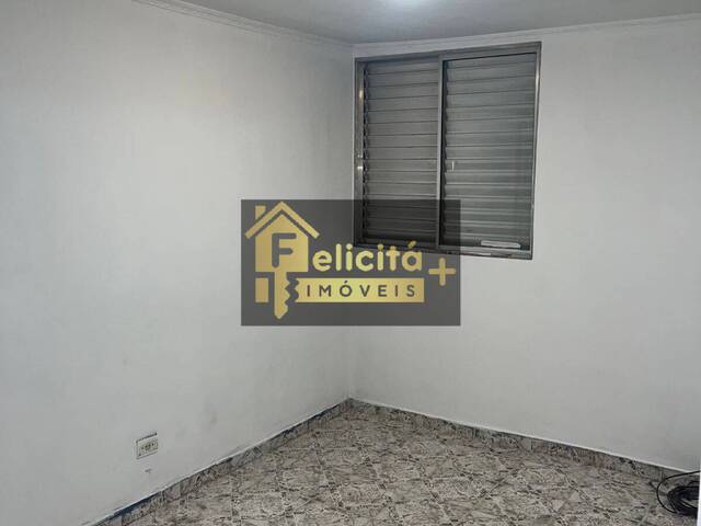 #C945 - Apartamento para Venda em Carapicuíba - SP