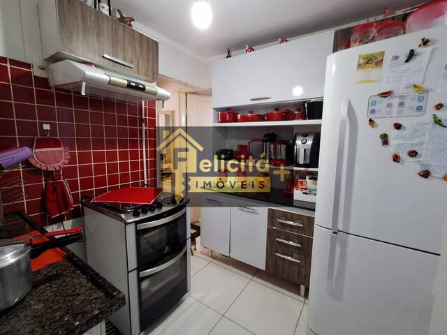Apartamento para Venda em Carapicuíba - 4