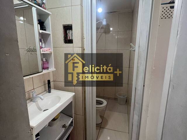 Apartamento para Venda em Carapicuíba - 5