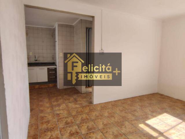 Apartamento para Venda em Carapicuíba - 4