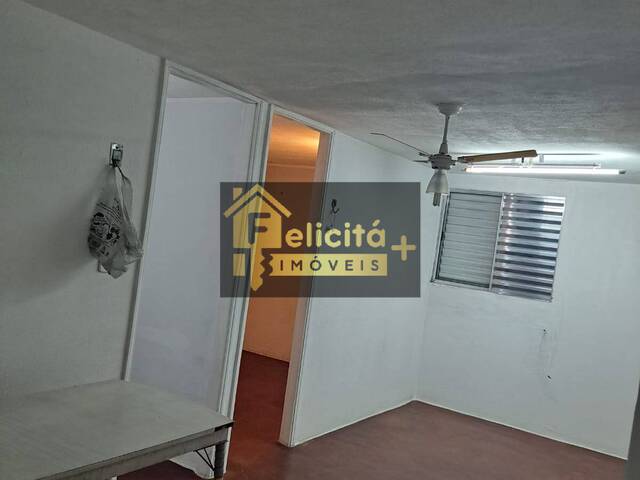 #C967 - Apartamento para Venda em Carapicuíba - SP