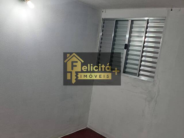 Apartamento para Venda em Carapicuíba - 5