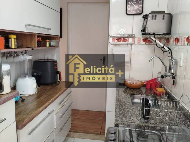 Apartamento para Venda em Carapicuíba - 4