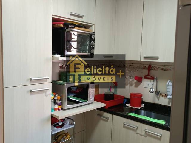 Apartamento para Venda em Carapicuíba - 4