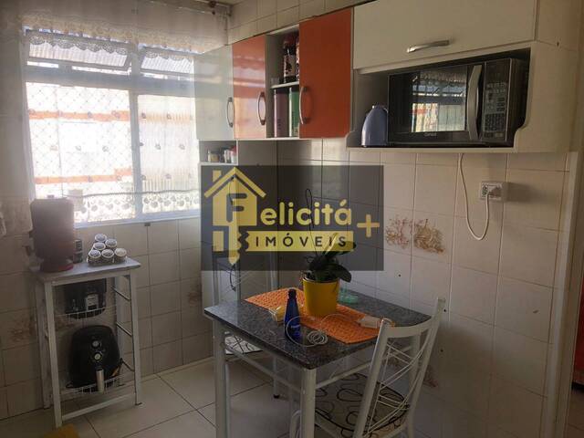 Apartamento para Venda em Carapicuíba - 4