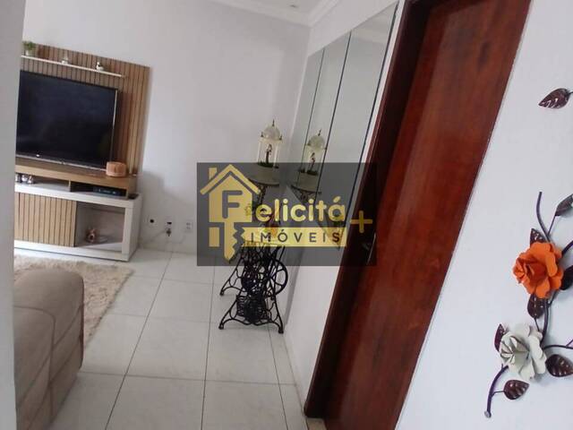 Apartamento para Venda em Carapicuíba - 4