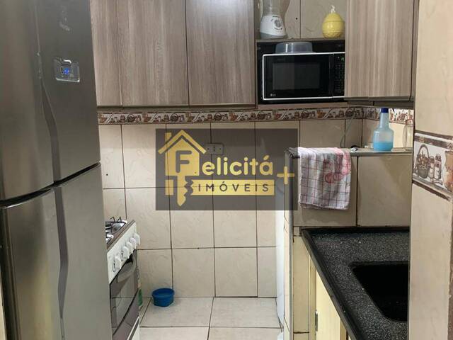 #C1014 - Apartamento para Venda em Carapicuíba - SP - 2