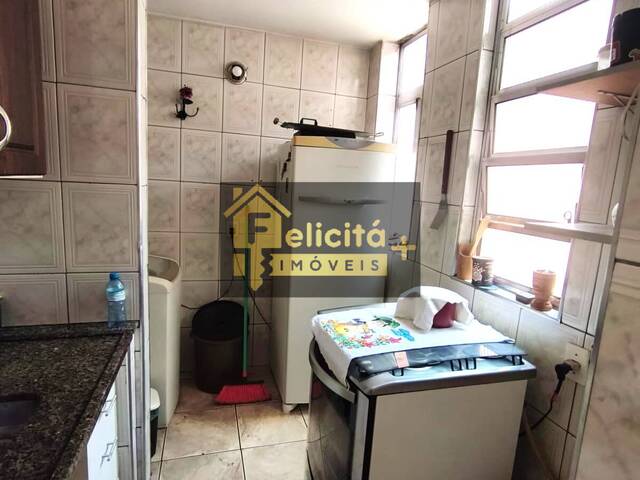 Apartamento para Venda em Carapicuíba - 4