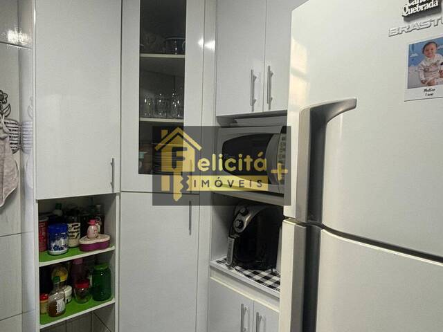 #C1021 - Apartamento para Venda em Carapicuíba - SP - 3