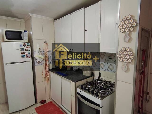 Apartamento para Venda em Carapicuíba - 5