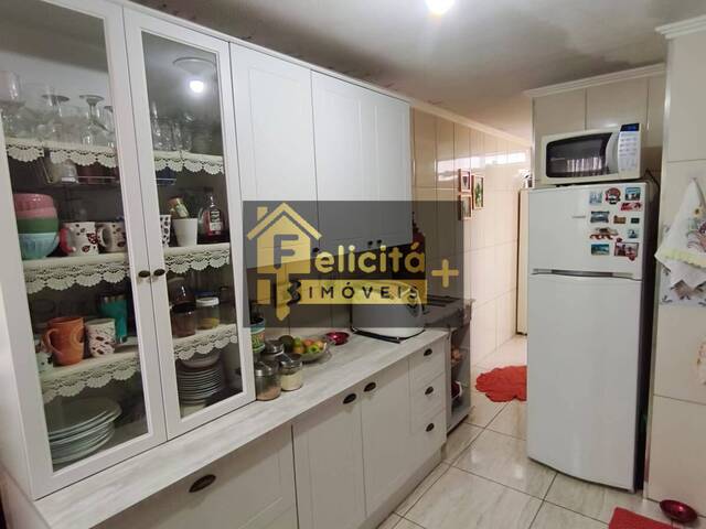 Apartamento para Venda em Carapicuíba - 4