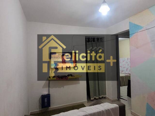 #C1033 - Apartamento para Venda em Carapicuíba - SP - 1