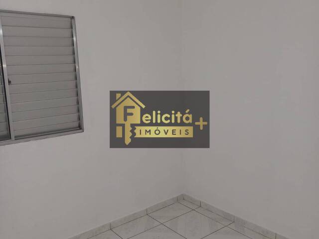 Apartamento para Venda em Carapicuíba - 4