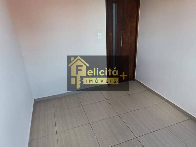 Apartamento para Venda em Carapicuíba - 4