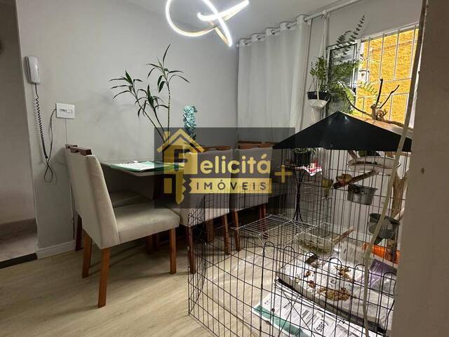 Apartamento para Venda em Carapicuíba - 4
