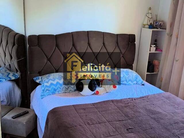 Apartamento para Venda em Carapicuíba - 4