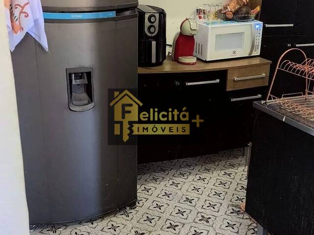 Apartamento para Venda em Carapicuíba - 5