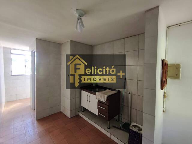 Apartamento para Venda em Carapicuíba - 4