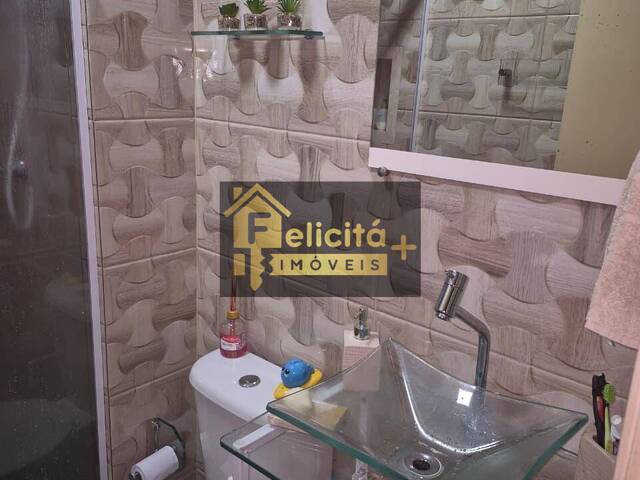 Apartamento para Venda em Carapicuíba - 2