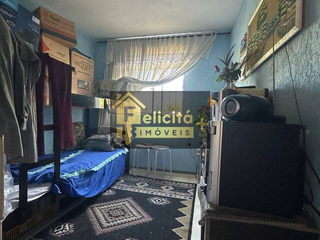 Apartamento para Venda em Carapicuíba - 3