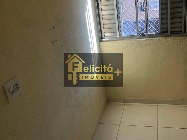 Apartamento para Venda em Carapicuíba - 4