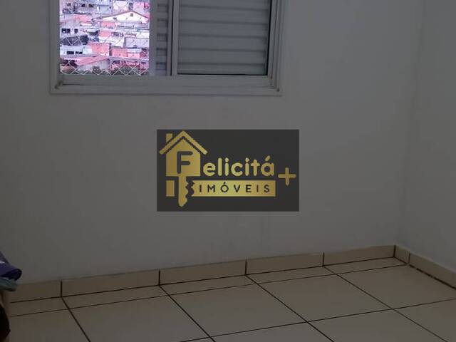 Apartamento para Locação em Carapicuíba - 3