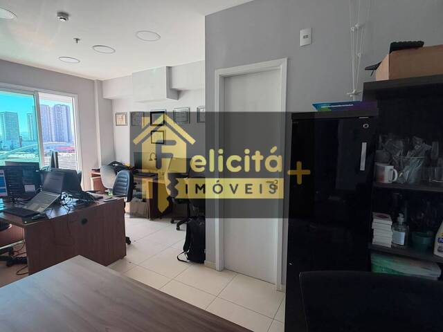 Sala para Venda em Osasco - 2