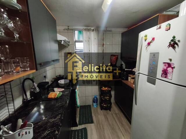 Apartamento para Venda em Carapicuíba - 5