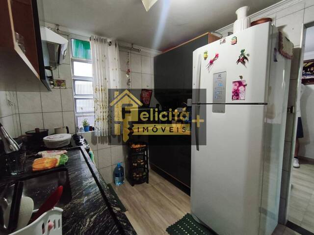 Apartamento para Venda em Carapicuíba - 4